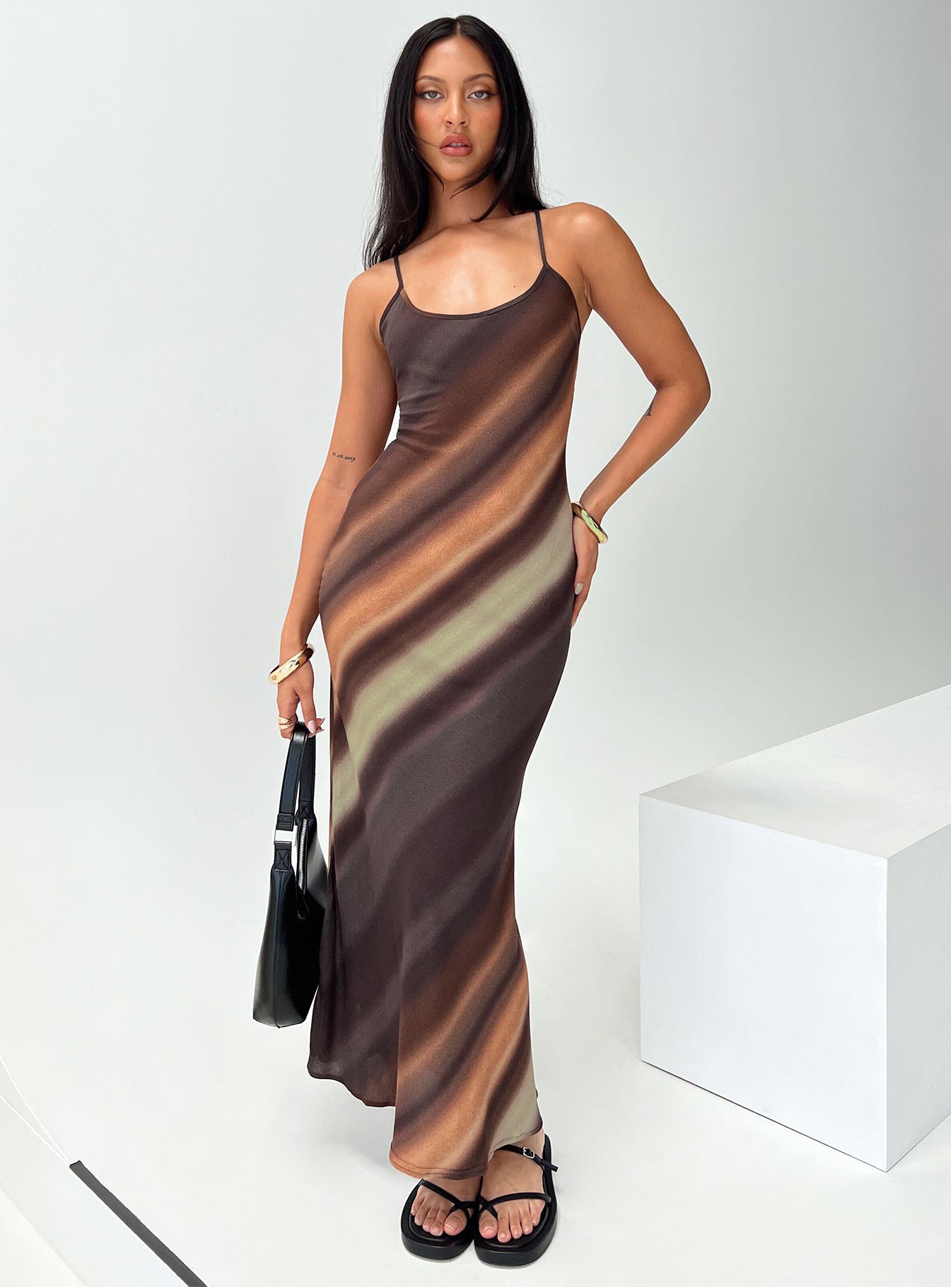 Collective Dress - Otillie Maxi Dress Brown Multi Petite fourth image