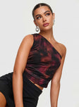 side view of model wearing Princess Polly Annem One Shoulder Top Black / Red Sleeveless Asymmetric Neckline 