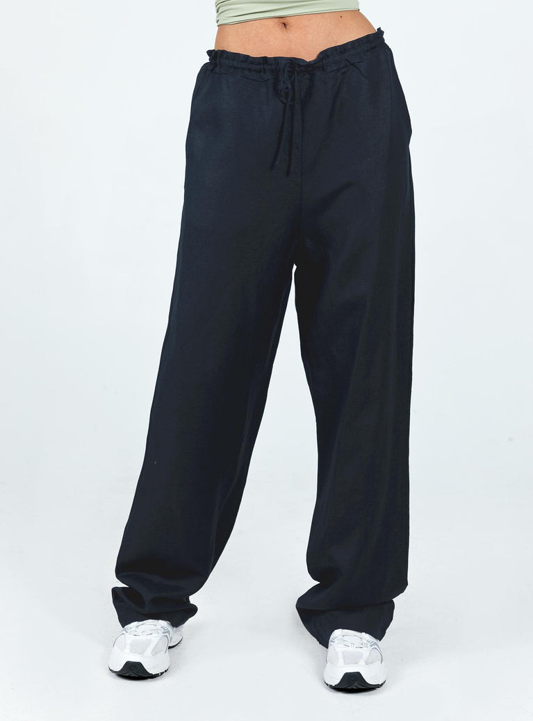 Front view of model wearing  front Princess Polly  La Palma Pant Berkley Blue