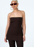 Front view of model wearing  front Princess Polly Sleeveless Asymmetric Neckline  Anderson Strapless Top Brown