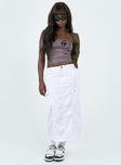 Front view of model wearing  front Motel Widya Skirt White Princess Polly  Maxi 