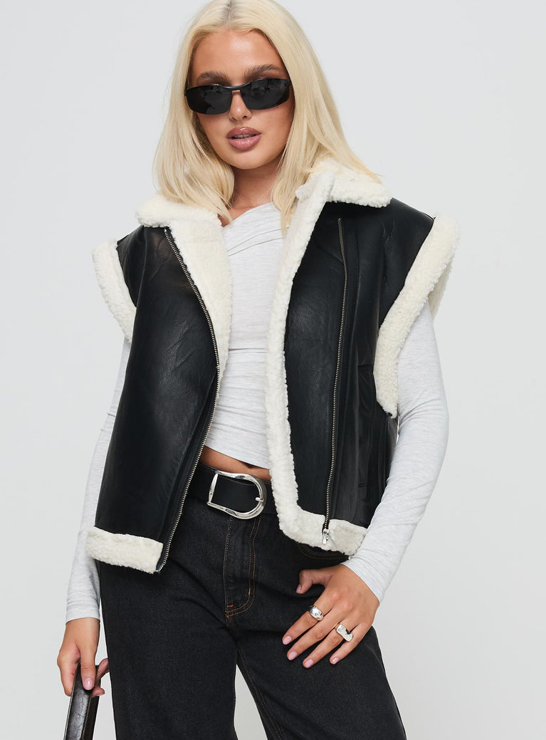 Tailer Shearling Vest Black