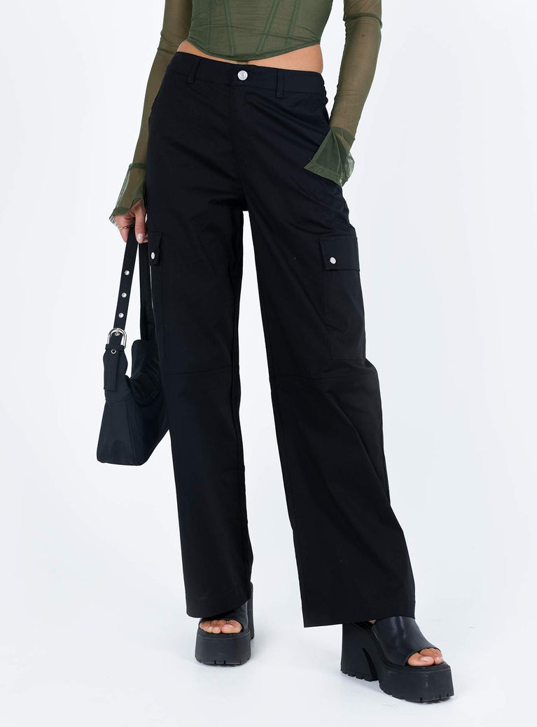 Front view of model wearing  front Princess Polly  Toscan Cargo Pants Black