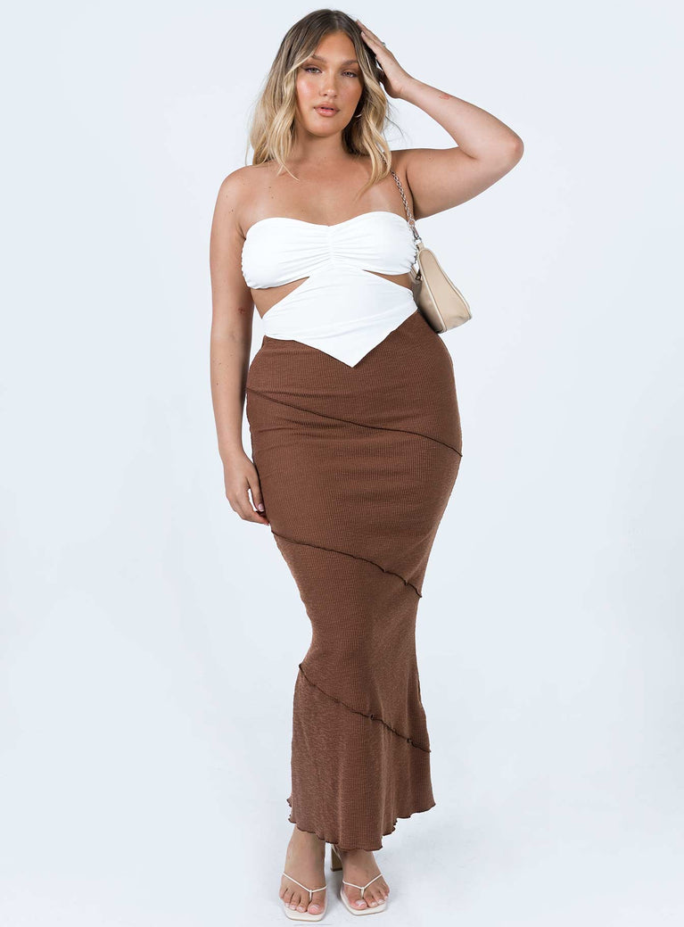 Front view of model wearing  front Oscar Maxi Skirt Brown Princess Polly  Maxi 