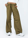 Front view of model wearing  front Princess Polly  Somers Parachute Pant Khaki