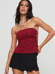 front view of model wearing Princess Polly Round The World Strapless Top Burgundy Sleeveless straight 