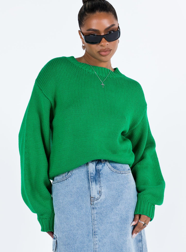 Green cropped sweater Relaxed fit Drop shoulder Slightly cropped Chunky knit Unlined