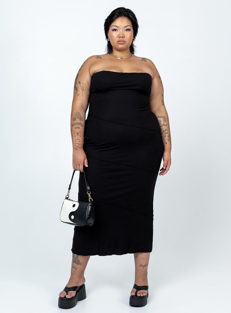 Front view of model wearing  front Princess Polly Asymmetric Neckline  Oscar Midi Dress Black Curve