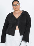 Front view of model wearing  front Princess Polly Full Sleeves V-Neck  Marie Long Sleeve Top Black Curve