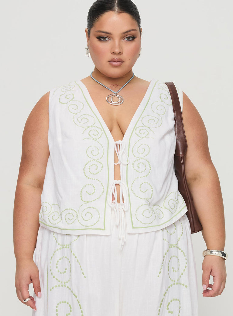 front view of model wearing Princess Polly Kindred Tie Top White / Green Curve Sleeveless Plunger 