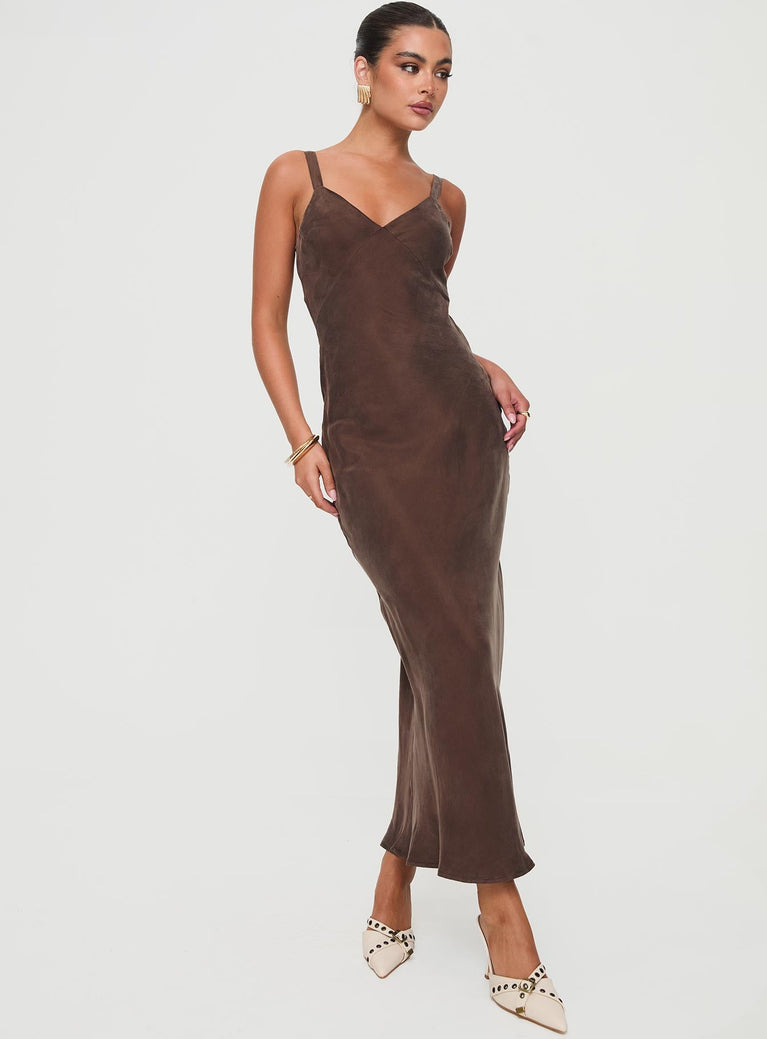 side view of model wearing Princess Polly Laurette Maxi Dress Brown Petite V-Neck 