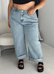 Front view of model wearing  front Princess Polly High Waisted  Ollie Straight Leg Jean Mid Wash Denim Curve