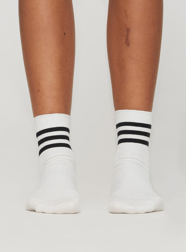 Lilt Crew Socks White