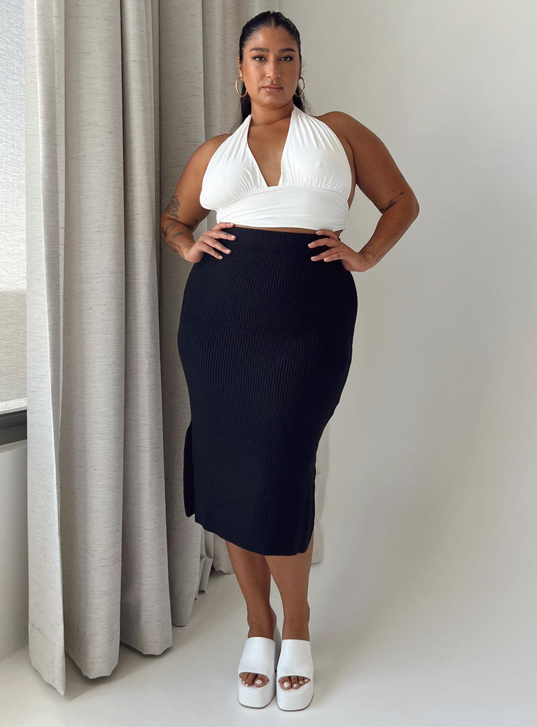 Front view of model wearing  front Zanna Midi Skirt Black Curve Princess Polly  Midi Skirts 