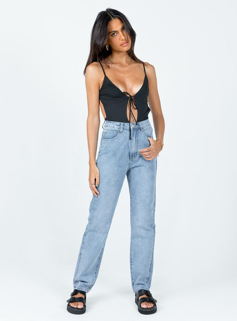 front view of model wearing Princess Polly Calista Lightwash Denim Jeans High Waisted 