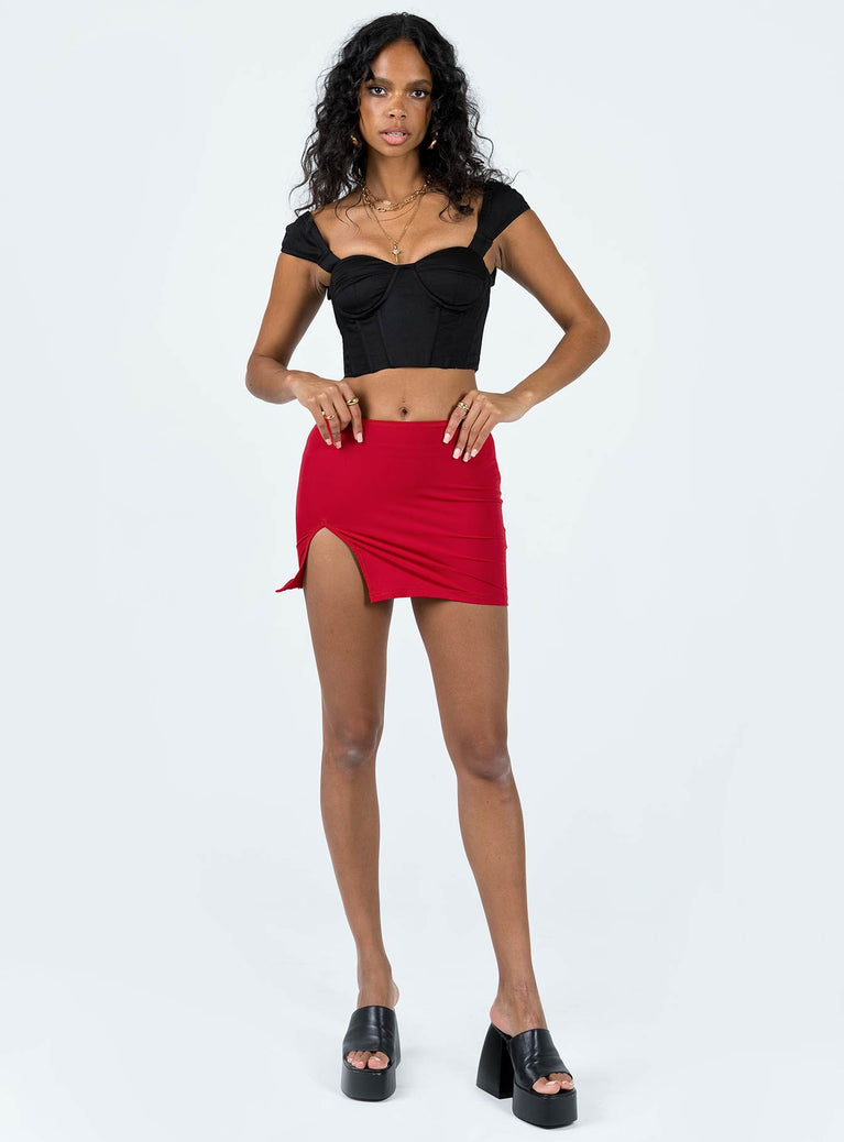 Mini skirt Elasticated waistband Slit at side