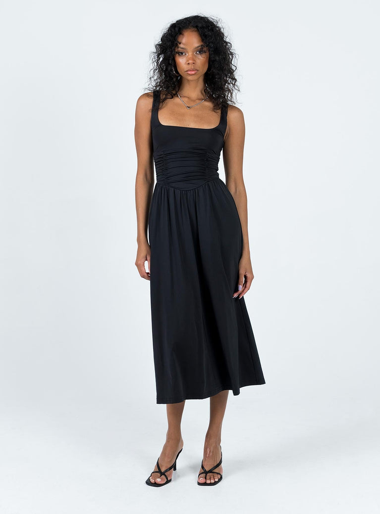 Front view of model wearing  front Princess Polly Scoop Neck  Braddon Midi Dress Black