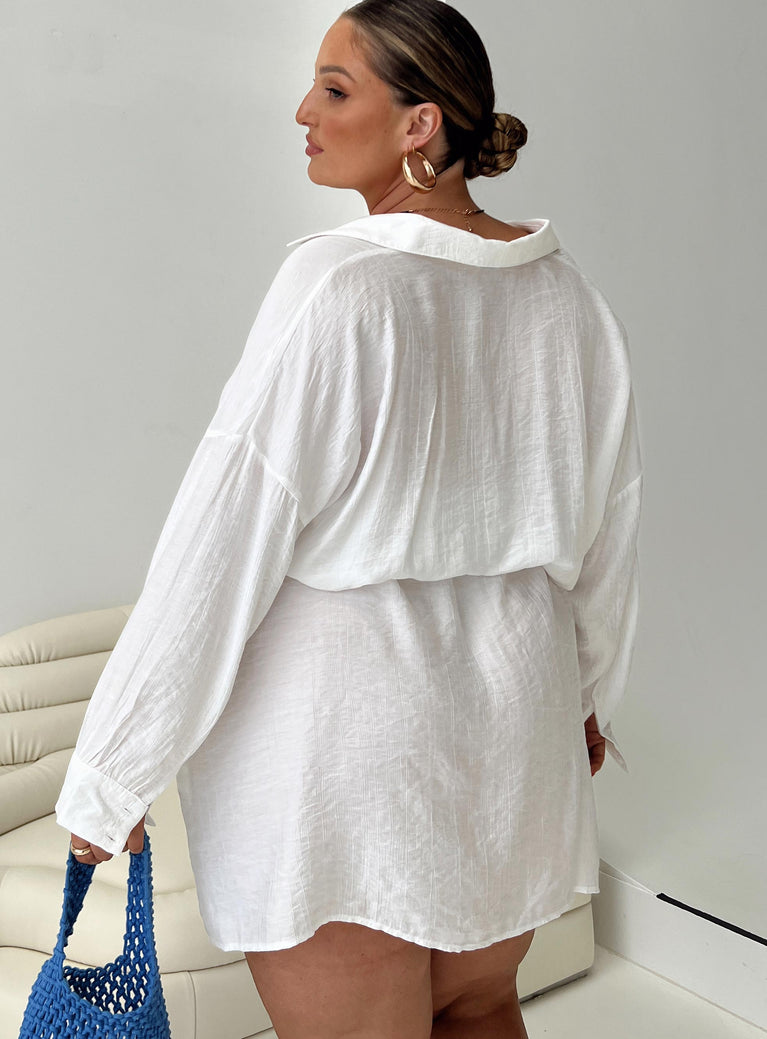 Front view of model wearing  front Princess Polly Boat Neck  Bilari Textured Fabric Shirt Dress White Curve