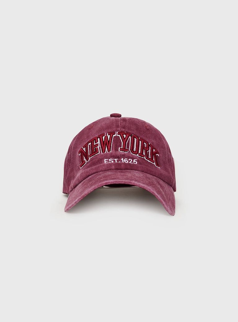 Normal Girl Hat Washed Red