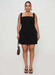 Bombshell Mini Dress Black Curve