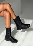 Boots Square toe, block heel, platform sole