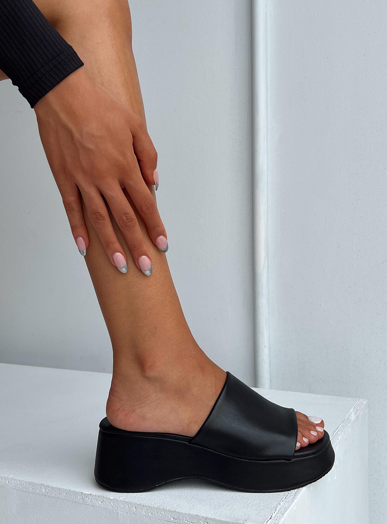 Cindy leather sandal hot sale