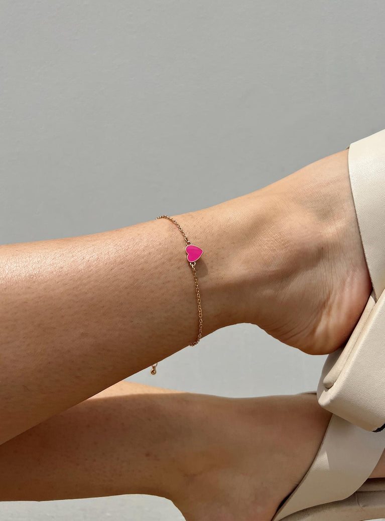 Anklet Dainty chain Heart pendant Gold-toned Lobster clasp fastening