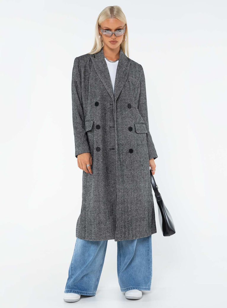 Long coat Lapel collar, button fastening at front, front pockets