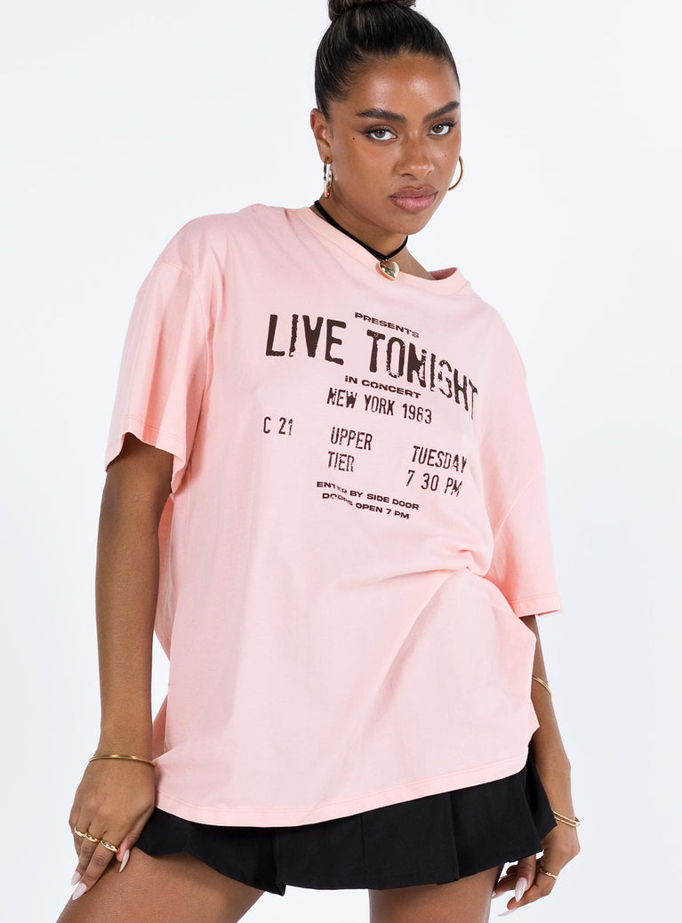 Pink tee Graphic print  Drop shoulder  Good stretch Unlined 