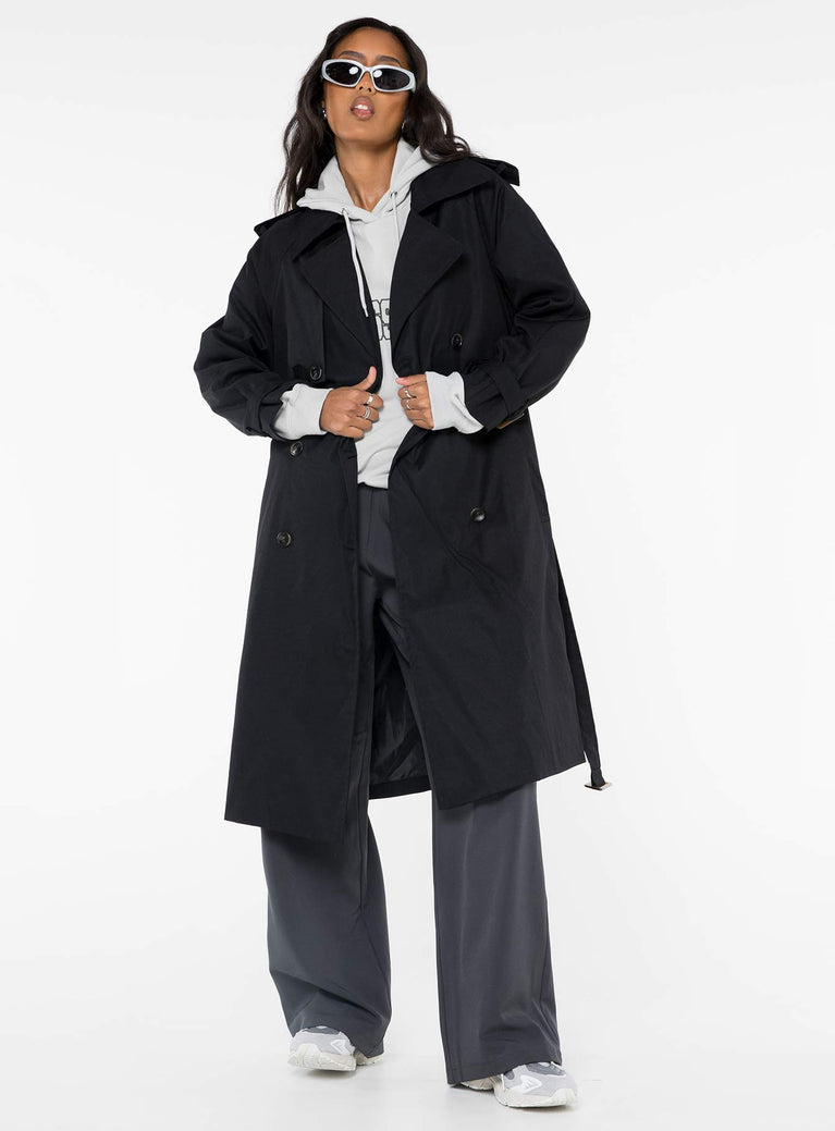 Trench coat Lapel collar, button fastening at front, twin hip pockets, removable waist tie, adjustable buckle cuff, split at back