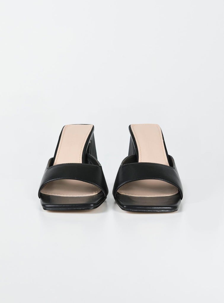 Selva Heels Black