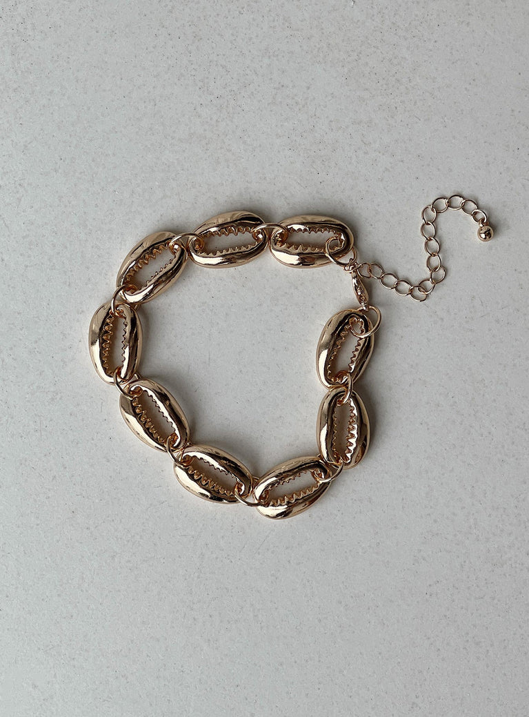 Bracelet Gold-toned Lobster clasp fastening