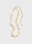 Gold-toned chain belt Heart-shape chain, adjustable length, lobster clasp fastening 