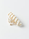 Hair clip Matte finish  Zig-zag style  Lightweight 