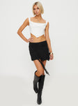 Crop top Fixed shoulder straps, square neckline, pointed hem, inviisble zip fastening at side