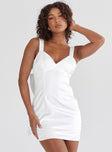 Mini dress, v-neckline, large bow detail, low back Fixed shoulder straps, invisible zip fastening at side