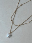 Necklace set Dainty gold-toned chains Pearl pendant Lobster clasp fastening