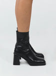 Boots Faux leather material  Zip fastening at side  Square toe  Platform base  Block heel 