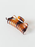 Hair clip Oversized design Smooth finish  Claw clip style Lightweight 