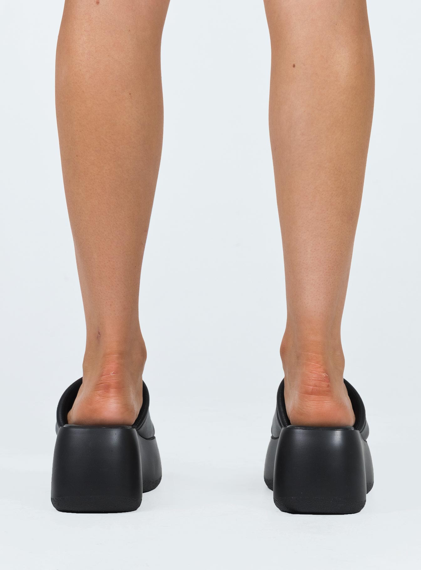 Are flatforms in style 219 shop