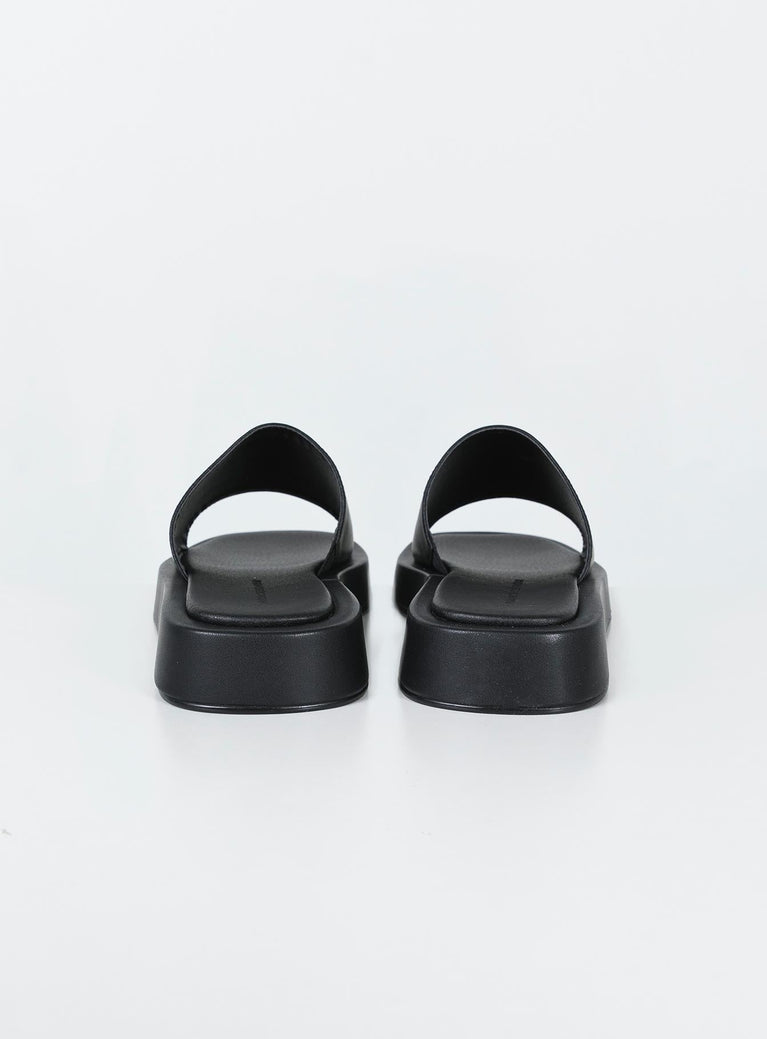 Madeira Sandals Black