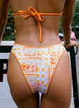 Bikini bottoms Graphic print Thin sides High cut leg Cheeky bottom Good stretch Fully lined 