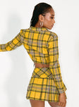 Cropped blazer Plaid print Lapel collar Single button fastening at front Non-stretch Partially lined