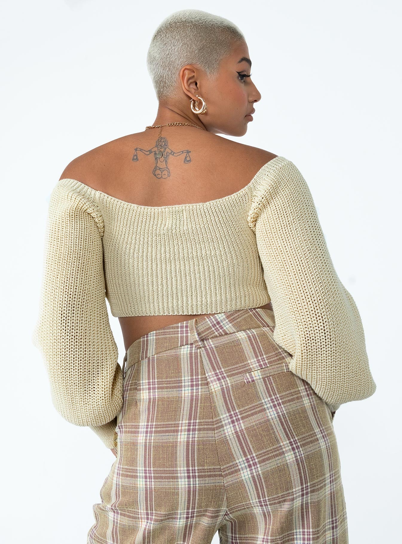 Popular Missguided Cream Crop Sweater